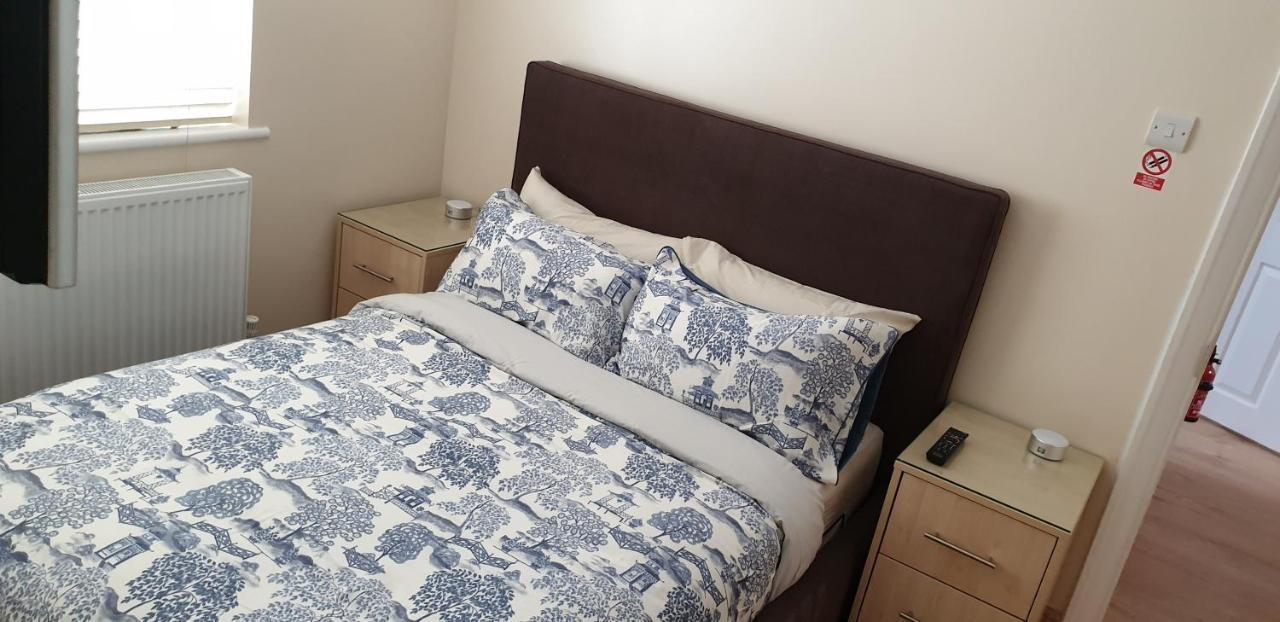 Wanstead London Luxury 3 Bedroom 2 Bathrooms Flat 1 Min To Redbridge Station Free Parking & Wifi מראה חיצוני תמונה